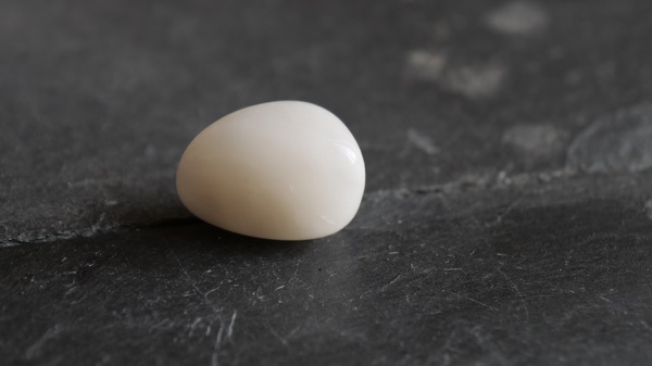 A single White Onyx stone